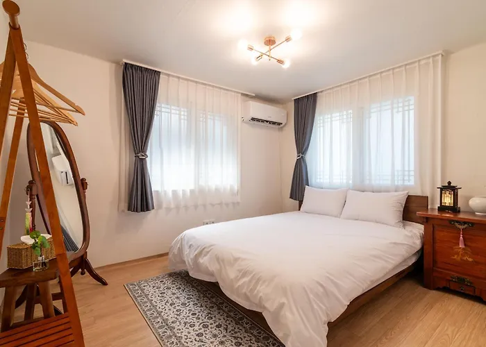 #teddy's #private Rooftop #3br #near Hongdae And Sogang Univ *